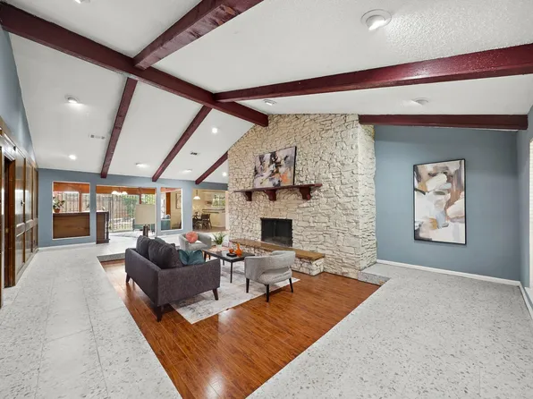 7802 Santa Elena St, Houston, TX 77061