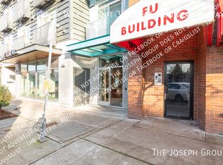 5256 University Way NE APT 301, Seattle, WA 98105