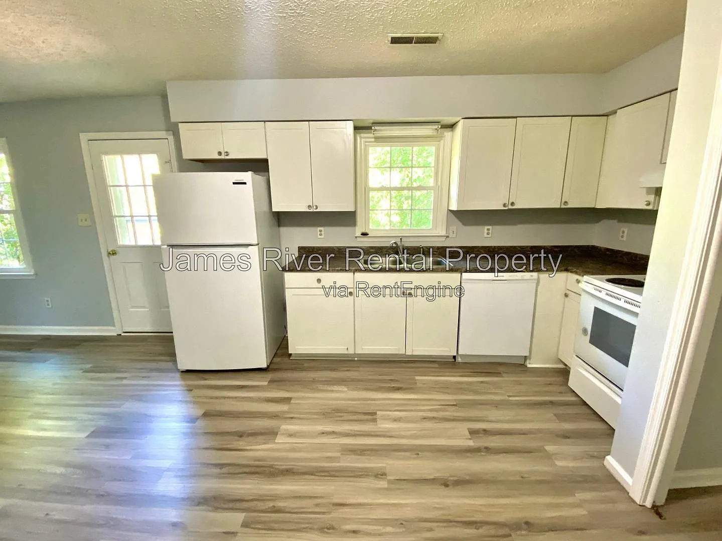2 bed, 1.0 bath, 750 sqft, $785 — Photo 1