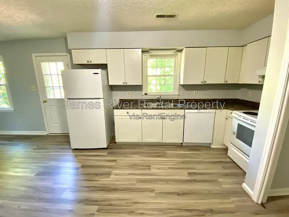 105 Daniel St #D