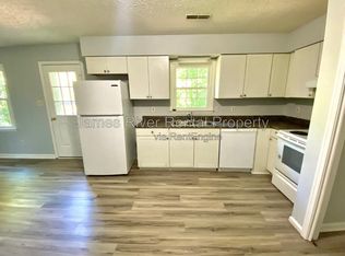 105 Daniel St #D, Brookneal, VA 24528