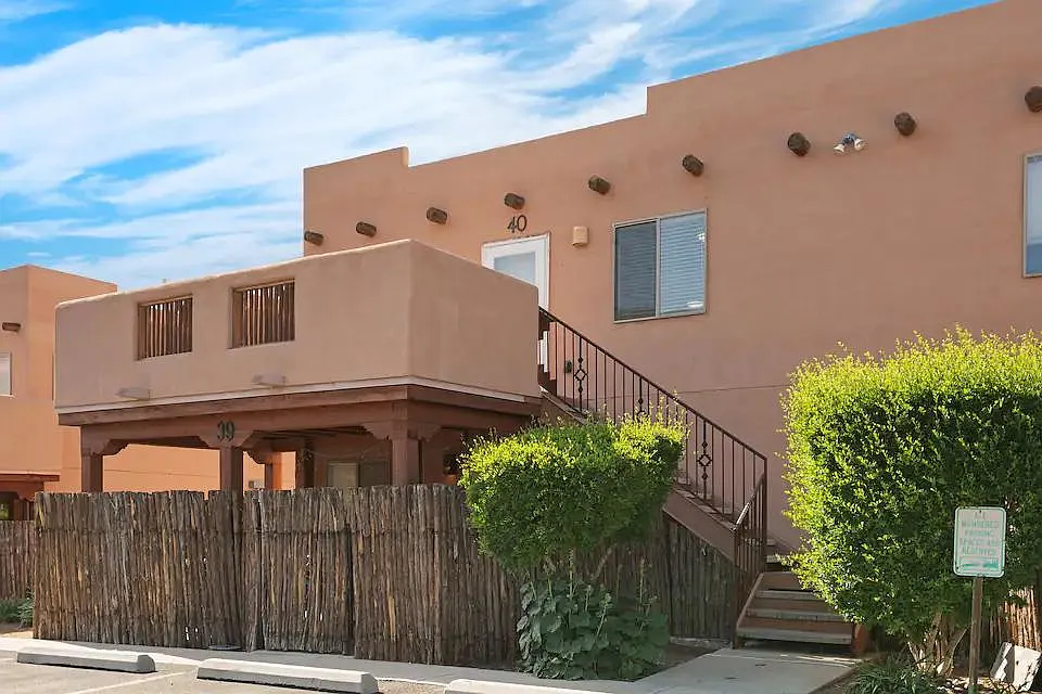 3300 Rufina St — Photo 3