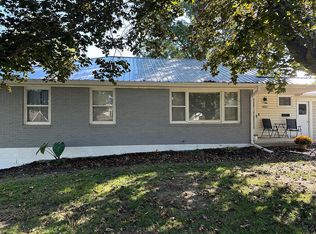 602 N 4th St, Oskaloosa, IA 52577