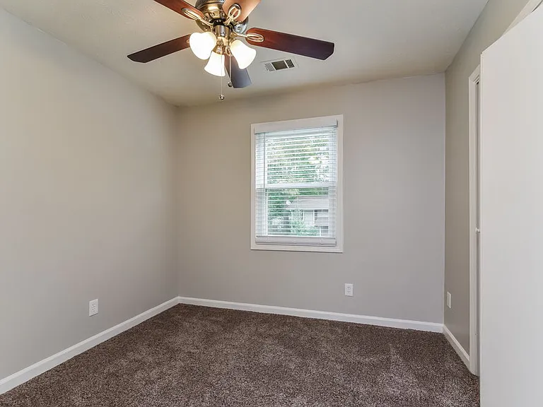 3939 Valley Brook Rd — Photo 14