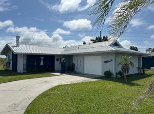 127 Annapolis Ln, Rotonda West, FL 33947