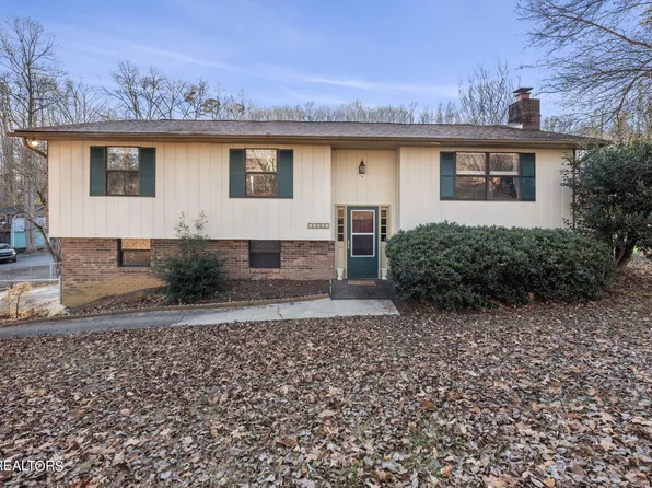 10005 Sugar Pine Ct, Powell, TN 37849