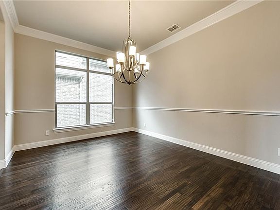 5th image of 3426 Meadowside Dr