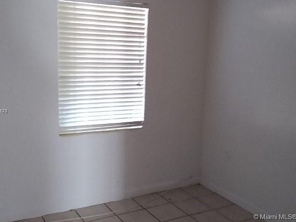 4th image of 244 SW 21st St #1