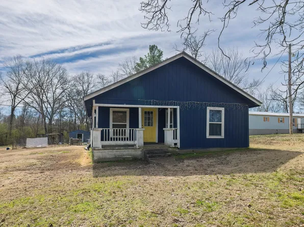 313 W Miller St, Gurdon, AR 71743