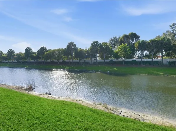 7253 Wilton DR, NAPLES, FL 34109