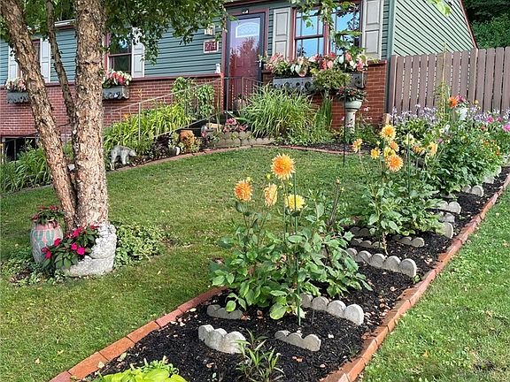 3rd image of 274 Hazel Rd