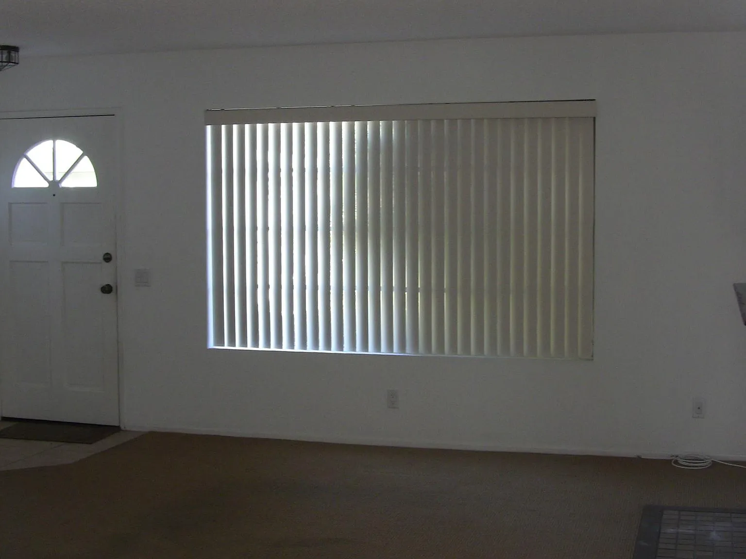 2 bed, 2.5 bath, 1232 sqft, $3,700 — Photo 3
