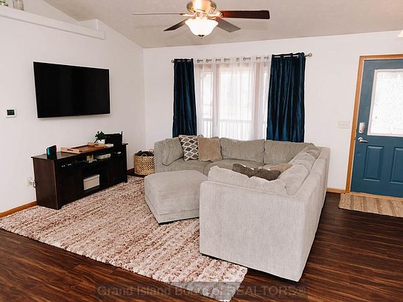 3rd image of 4115 Allen Ave