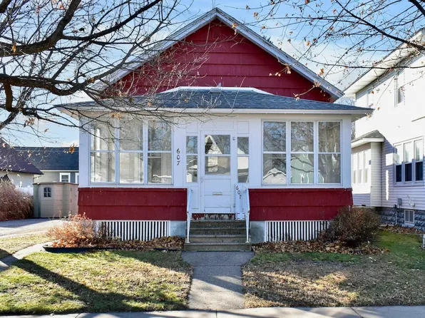 607 W King St, Winona, MN 55987