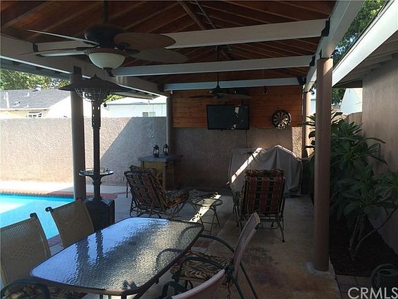 Outdoor Living, wired for cable