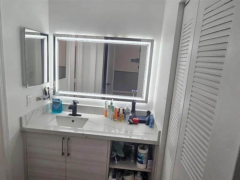 2262 Discovery Cir — Photo 24