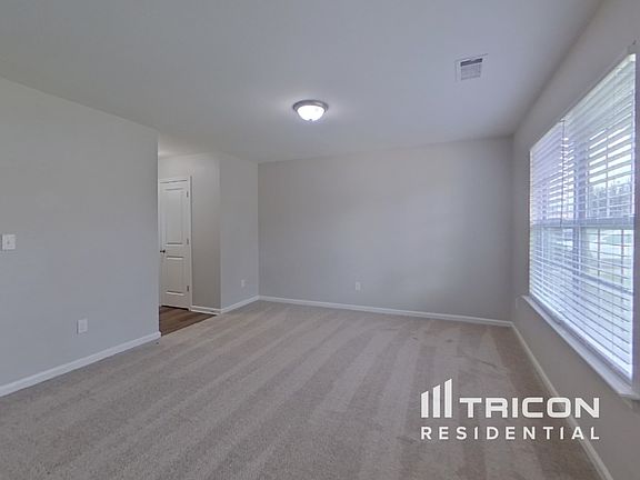 5th image of 3833 Hope Marian St