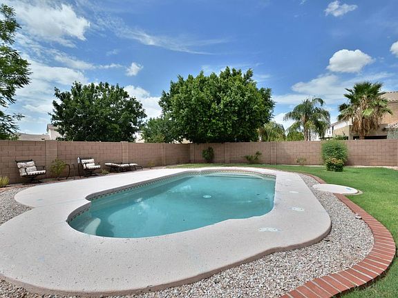 4th image of 1732 S Valle Verde