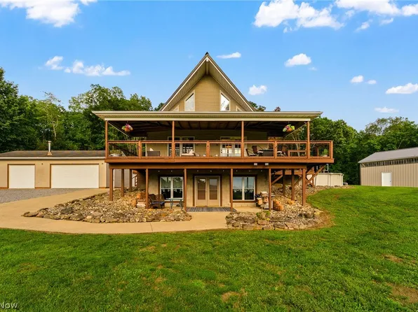 4142 Salineville Rd NE, Carrollton, OH 44615