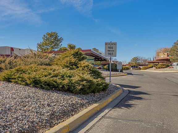 2nd image of 901 Country Club Dr SE APT D