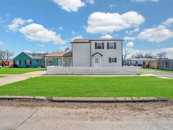 510 W 3rd St, Hobart, OK 73651