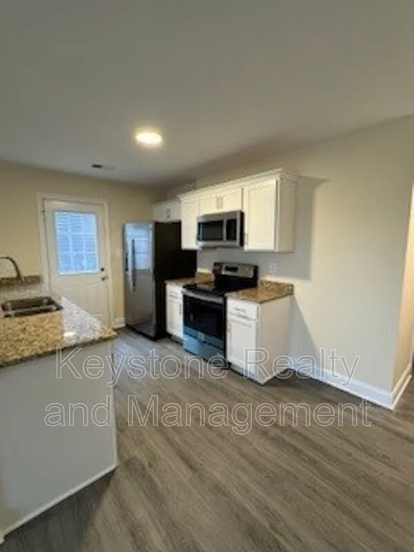 2 bed, 2.0 bath, 1244 sqft, $1,295 — Photo 3