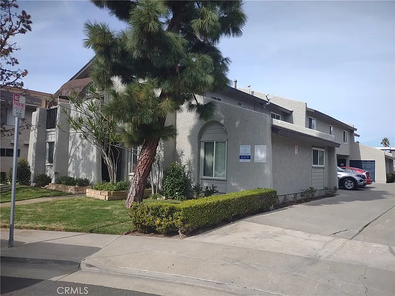 4921 Charlene Cir — Photo 3
