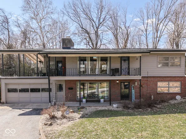 490 Valley Dr, Martinsville, IN 46151