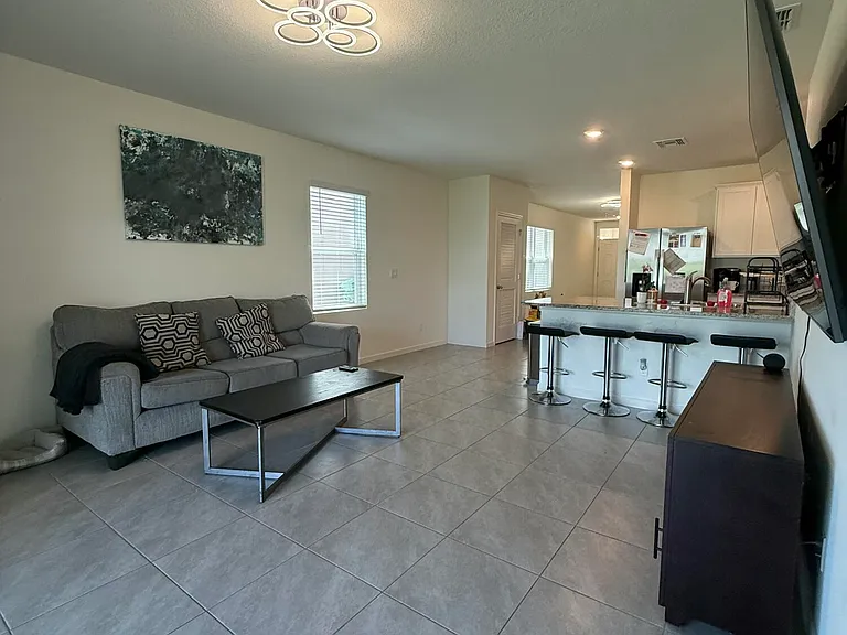 12251 SW Nettuno Way — Photo 10