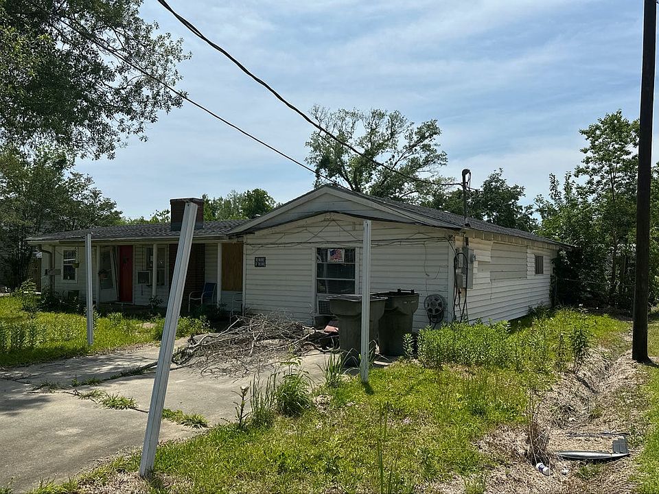 1st image of 408 E Lagrange St