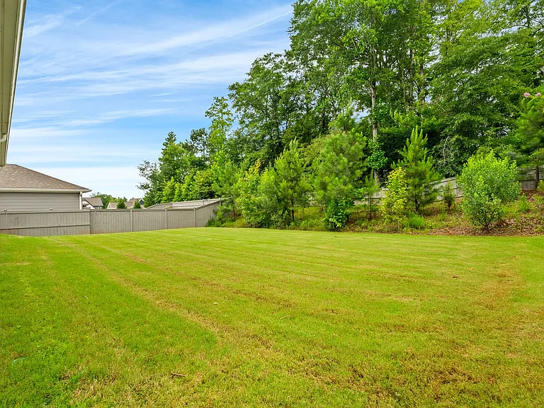 826 Clear Spring Dr — Photo 23