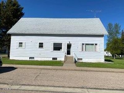 407 3rd St, Underwood, ND, 58576