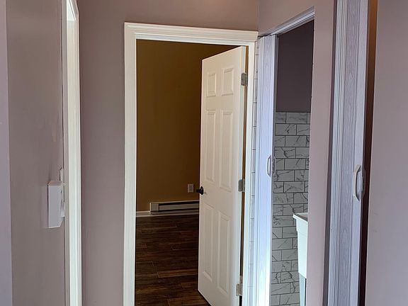 4th image of 1629 S 8th St Floor 3