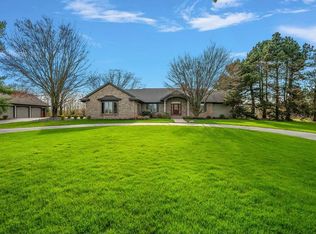 9707 Meadow Valley SE, Caledonia, MI