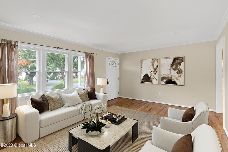 4th image of 7 Moore Avenue