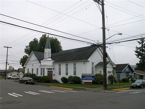 2nd image of 204 4th Ave SE