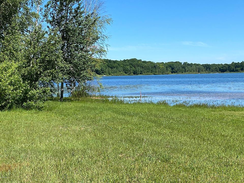 1st image of 3925 S Hopkins Lake Dr