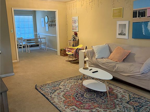4th image of 315 Pope Street #5