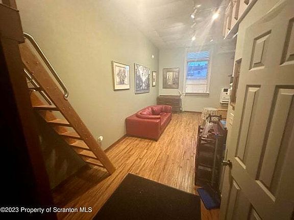 4th image of 486 Hazle Ave #11092359