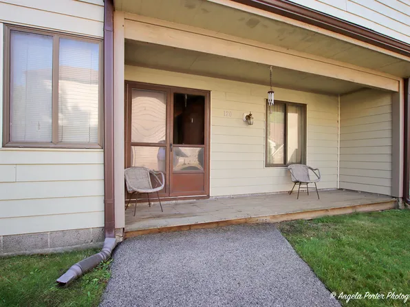 3334 Berwyn Ave Unit 120, North Chicago, IL 60064