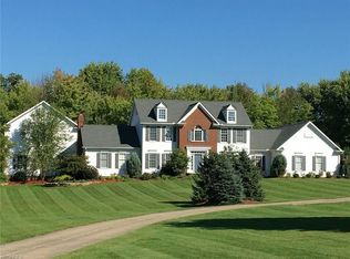 7947 Valley View Rd, Hudson, OH 44236