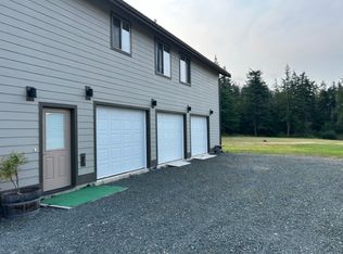 5570 Noon Rd #1, Bellingham, WA 98226