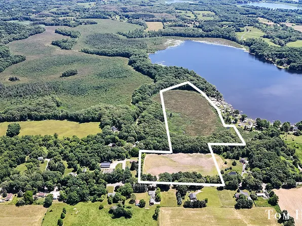 Pleasant Lake Rd, Delton, MI 49046