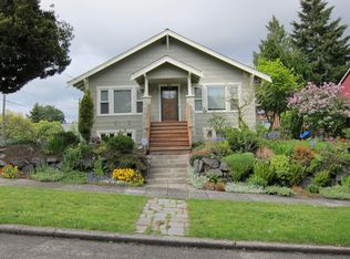 902 N 81st St, Seattle, WA 98103