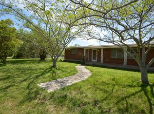 116 S 1st St, Lometa, TX 76853