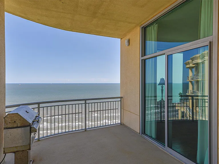801 E Beach Dr #TW2704 — Photo 17