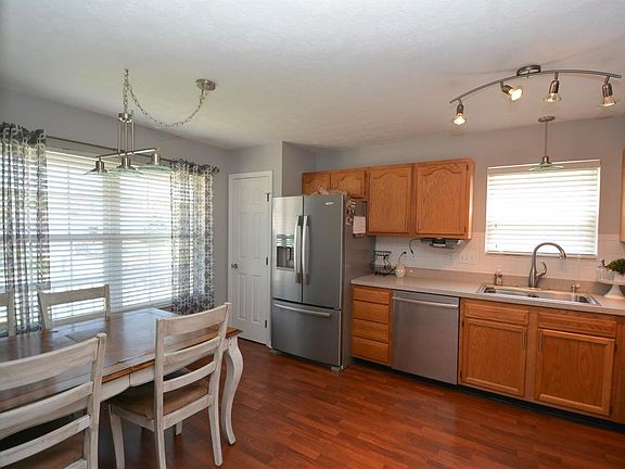 2nd image of 591 Pine Hill Pl