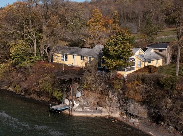 2847 E Lake Rd, Skaneateles, NY 13152
