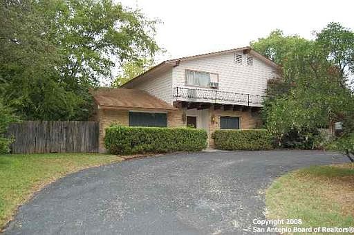 1st image of 107 AMERSON DR