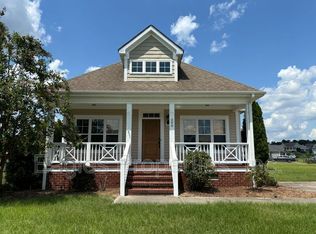 200 Stillwater Creek Dr, Goldsboro, NC 27534